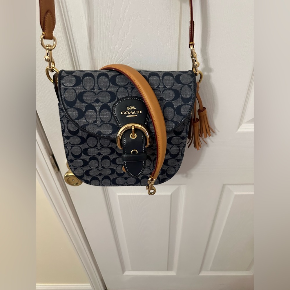 Coach Navy and Tan Signature Crossbody Bag - Picture 6 of 7